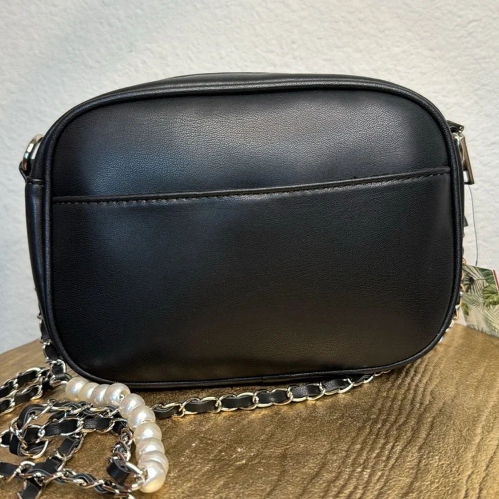 Badgley Mischka black quilted, pearls, crossbody vegan leather bag, NWT - Picture 7 of 12